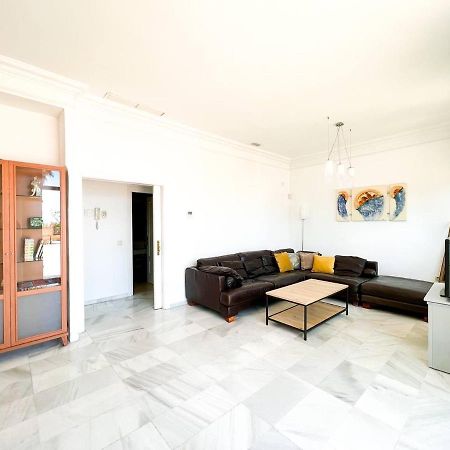 Modern Three-Level Apartment Near The Sea Benalmádena Zewnętrze zdjęcie